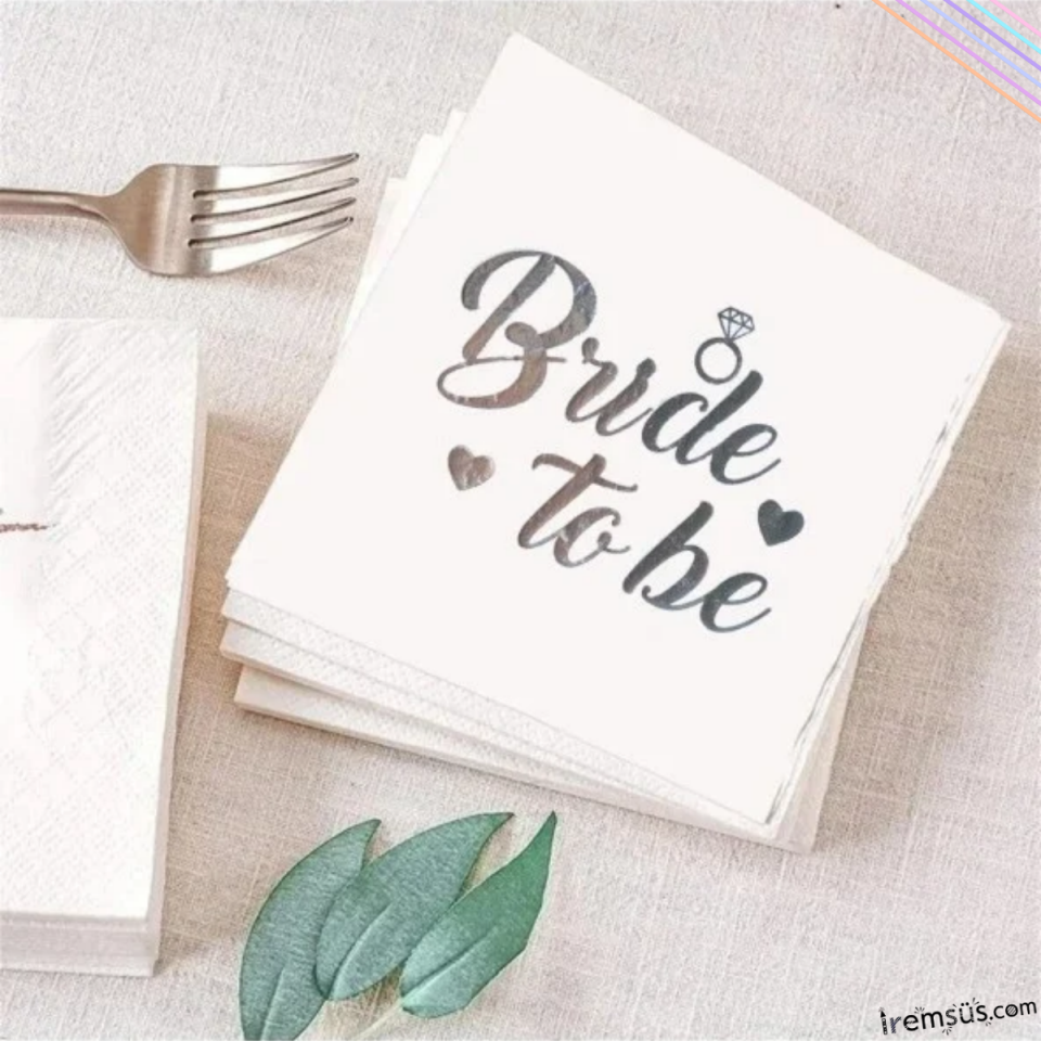 Bride To Be Bekarlığa Veda Partisi Gümüş Yaldızlı Beyaz Peçete 16 Lı Bride Sofra Süslemesi