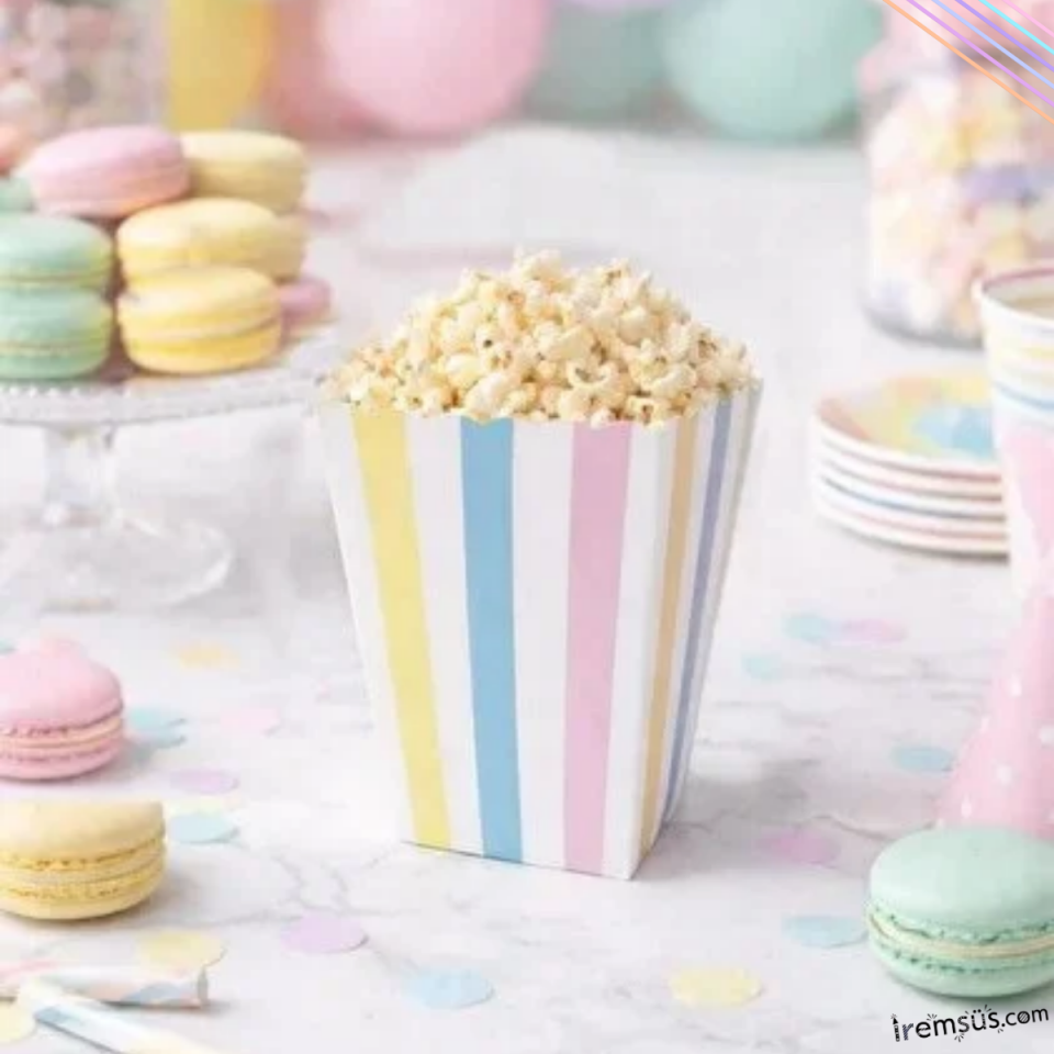 Makaron Konsept Renkli Çizgili Mısır Kutusu Popcorn 8 li Makaron Tema Süsleme