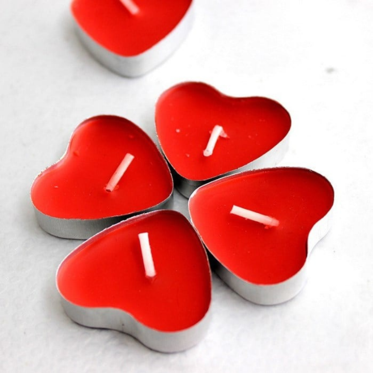 Kırmızı Renk Kalp Tealight Dekor Mum 10 lu Sevgililer Günü Romantik Organizasyon Süslemesi